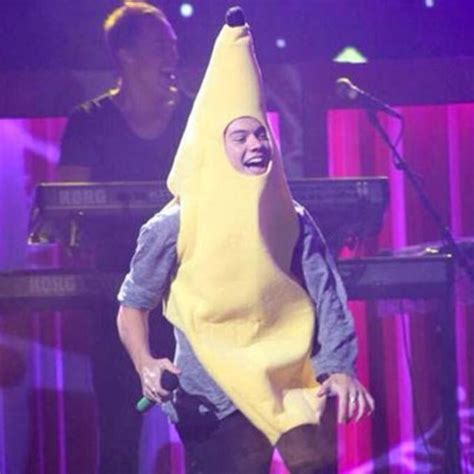 harry styles dressed as a banana